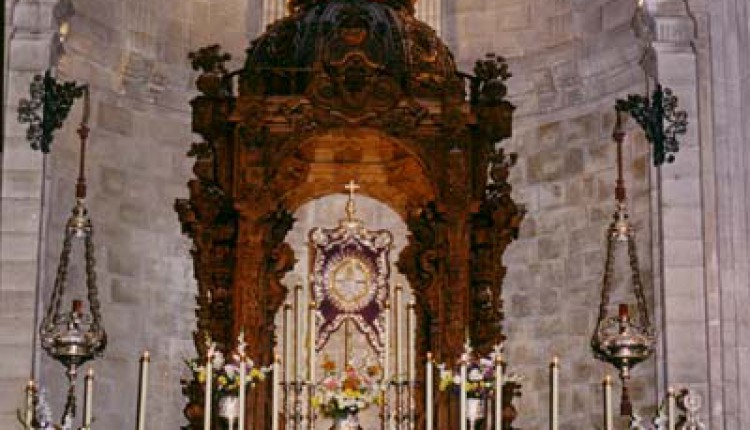 Nuevo Simpecado de la Hermandad de Ronda