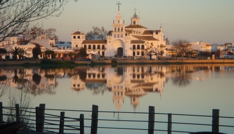 Nuevo horario de misas, en el Santuario de Ntra. Sra. del Rocío, hasta el 31 de agosto de 2022