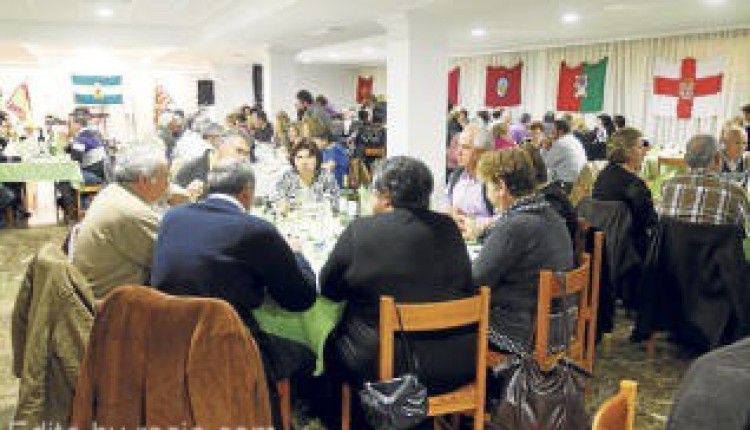 Hermandad Nuestra Señora del Rocío de Sant Antoni – Más de 300 rocieros celebran el Día de Andalucía con una fiesta