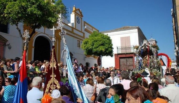 Hermandad de Ntra. Sra. del Rocío de Tomares – Traslado y Salida