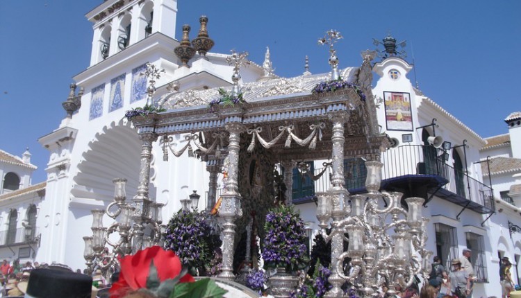 Presentación de Hermandades: Sevilla y Emigrantes de Huelva