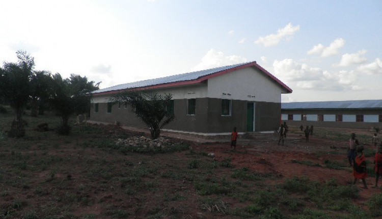 Hermandad Matriz – Finalizada la construcción del Orfanato del Congo