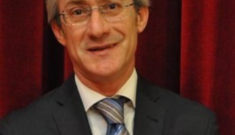 Hermandad de Écija – Gerardo Pérez Belmonte, pregonará el 22 de mayo a la Virgen del Rocío