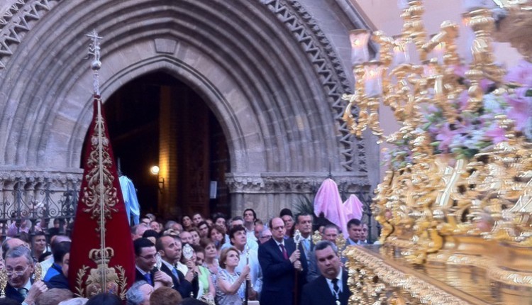 Hermandad de Triana – 5º día de Novena a Ntra. Sra.