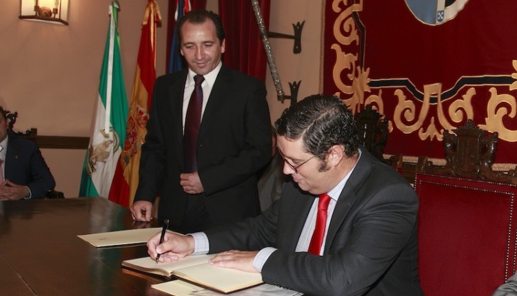 Encuentro entre el Ayuntamiento de Almonte y la Hermandad Matriz