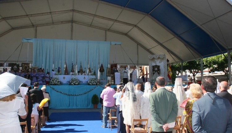 Celebrada la Misa del XX Aniversario de la Hdad de Torrejón de Ardoz y bendición del Retablo para el Simpecado