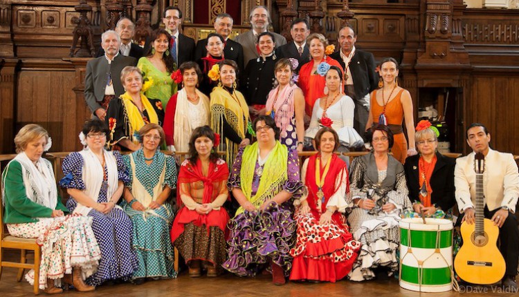 Hermandad de Bruselas – Actuación del Coro en la Feria de de Abril organizada por SHAPE