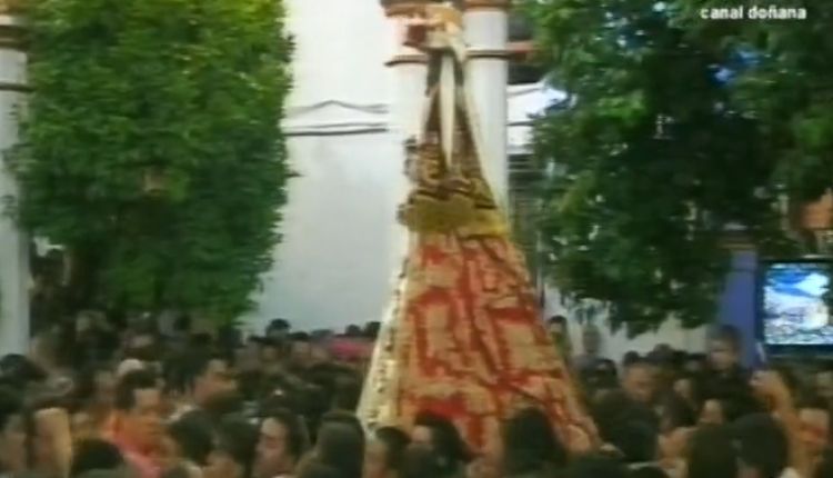 La Virgen en las calles de Almonte