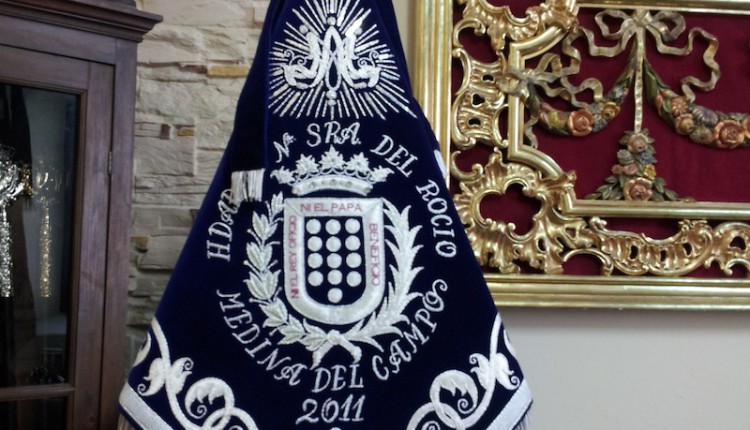 Hermandad de Medina del Campo – Ante la Blanca Paloma
