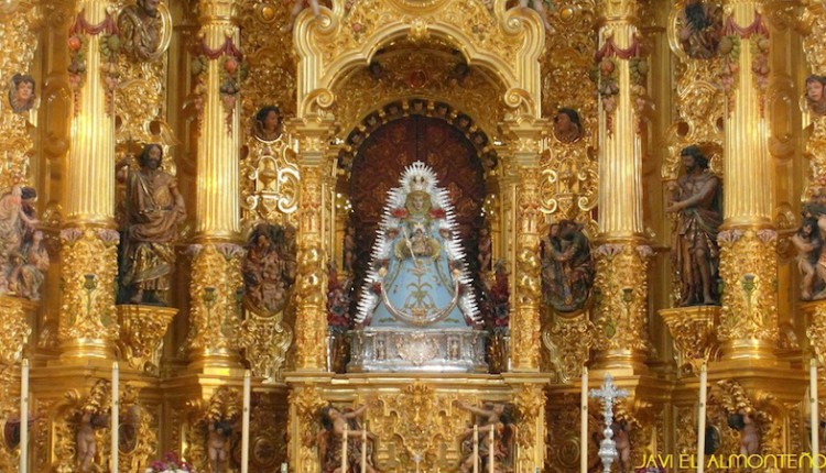 La Virgen luce para la Inmaculada