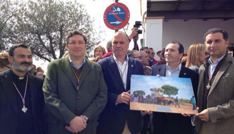 Hermandad de Moguer – La Hermandad recupera el nombre de su calle en la Aldea