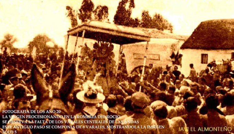 La Virgen en procesión en la romería del Rocío de los años 20