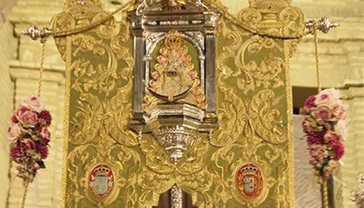 El Ayto. de Salteras colabora en el exorno de las calles con motivo de la Bendición de la Carreta