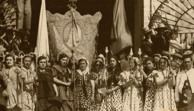 El  Simpecado antiguo de la Hermandad Matriz de Almonte de 1724 (El primero en la historia del Rocío) por Javi El Almonteño