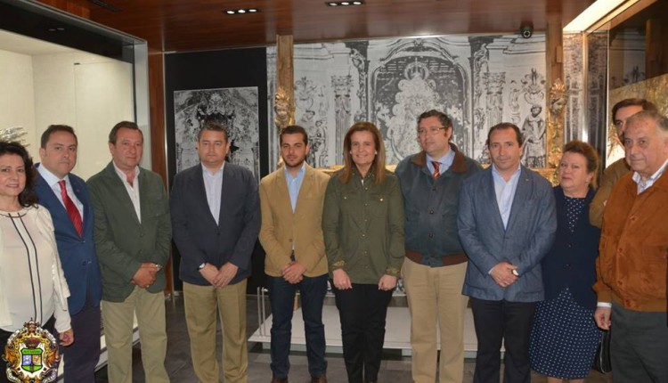 La Ministra de Empleo y Seguridad Social, ha visitado el Santuario de la Virgen del Rocío