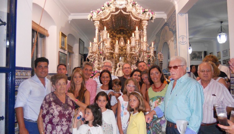 Hermandad de Isla Cristina – Mágica noche con la familia Ramos-León