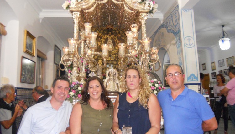 Hermandad de Isla Cristina – Mª JOSÉ ANTERO Y ROCÍO MEDINA CANTAN LA SALVE