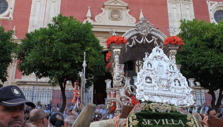 Salida de las Hermandades del Rocío de Sevilla y Huelva 2023