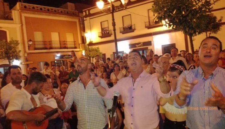 Hermandad de Isla Cristina – ¡»KALANDRAQUE» Y LUCÍA TOLEDO CANTAN LA SALVE!