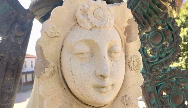 Restaurado el Monumento de la Virgen que se encuentra en El Real del Rocío