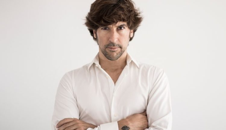 Hermandad de Coria del Río – D. Manuel Vázquez Lombo  Pregonero del Rocío 2019