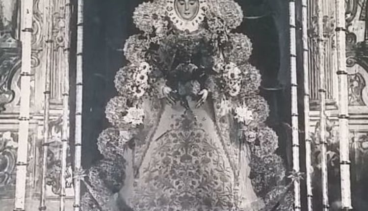 Una foto histórica: La Virgen del Rocío en 1919