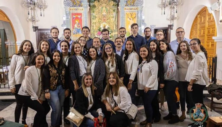 Coro Juvenil de la Hermandad del Rocío de Huelva cantará el Rosario del domingo al lunes de Pentecostés