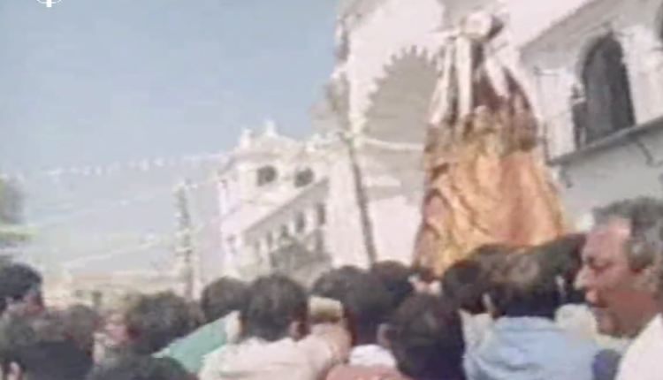 “1984” – Momentos Históricos del Traslado de la Virgen del Rocío a Almonte por Javier Coronel