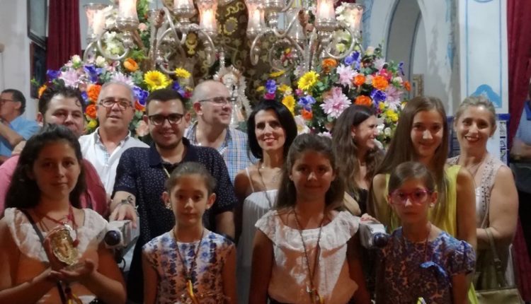 ¡LA CARRETA «LOS MANOJILLOS DE ROMERO» DE SANTA FE CANTA LA SALVE EN ISLA CRISTINA!
