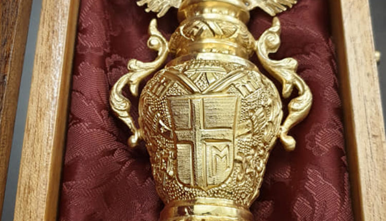 Nuevo Cetro para la Virgen del Rocío
