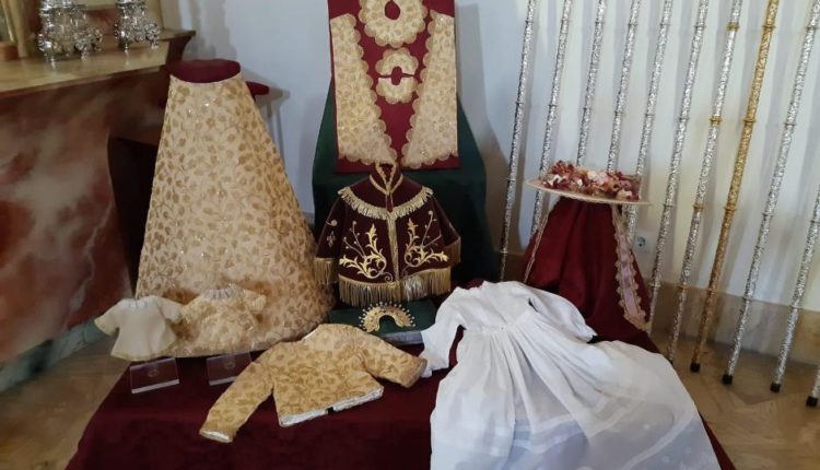 Hermandad de Sevilla Sur – Nuevo Terno para la Virgen del Rocío