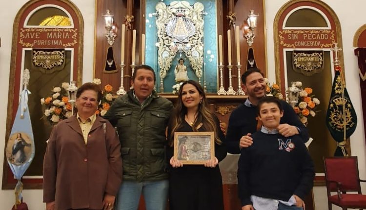 Hermandad de Emigrantes – Macarena de la Torre llena con su torrente de voz de sentimientos la noche de la Salve de Emigrantes