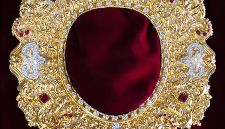 Nuevo Rostrillo para la Virgen del Rocío