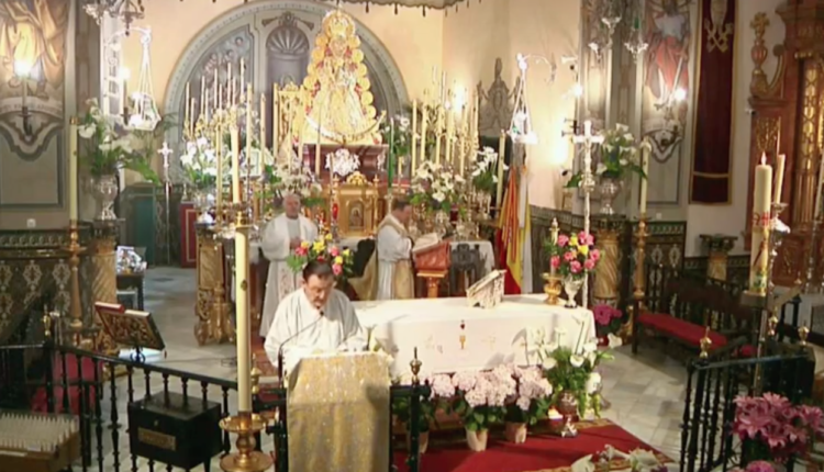 Santa Misa del Domingo de Resurrección desde la Parroquia de la Asunción de Almonte