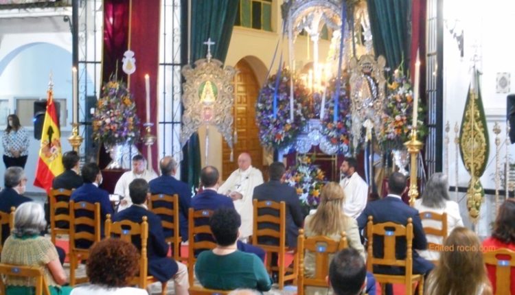 Hermandad de Emigrantes – Manuel Jesús Montes y el coro de Emigrantes nos recuerdan que “El Rocío es Ella”