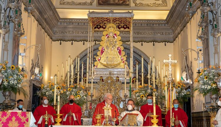 El domingo 14 se celebra la Misa de Clausura de la Magna Exposición Jubilar Rocío en la Colegial del Divino Salvador de Sevilla