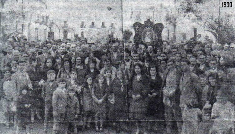 Las Peregrinaciones Extraordinarias de las Hermandades Filiales se originaron por los Traslados de la Virgen del Rocío a Almonte por Javier Coronel
