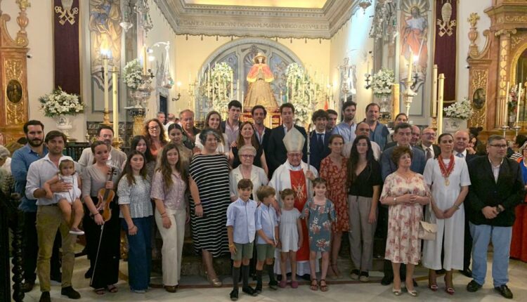 Nuevo juego de Cetros y Orbe para La Virgen del Rocío y el Pastorcito