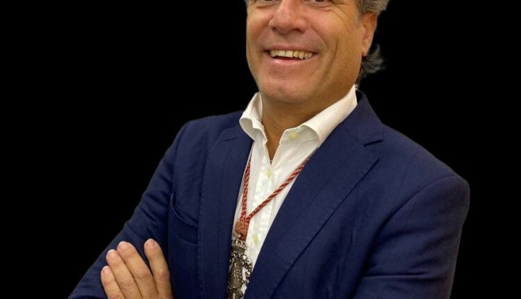 Hermandad de Granada – Alfredo Alcalde Cuerva nuevo Hermano Mayor electo