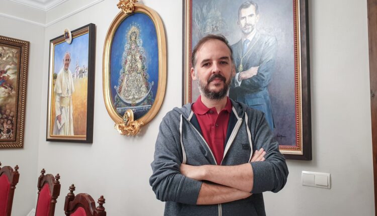 ANTONIO RODRÍGUEZ LEDESMA, CARTELISTA DE LA ROMERÍA DEL ROCÍO 2023