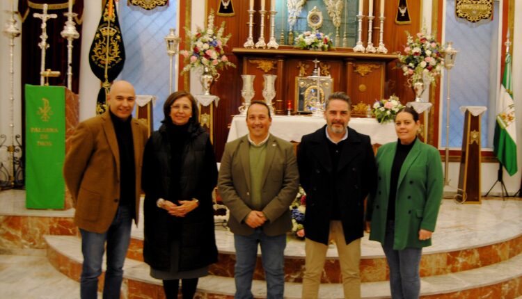 Emigrantes presenta a sus cartelista y pregonero de la Romería del Rocío de 2023
