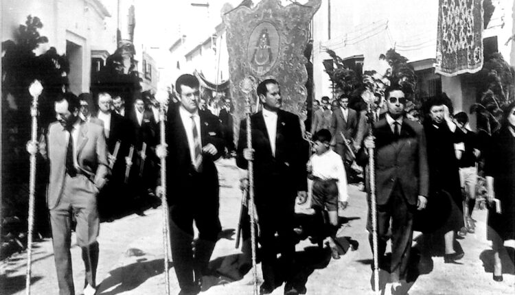 El Corpus Christi de Almonte en 1697, el enfrentamiento de la Hdades. del Rocío y de Gracia, por Javier Coronel