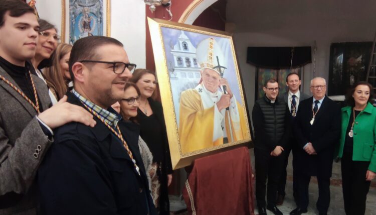 Emigrantes – Bendecido un cuadro dedicado a San Juan Pablo II, obra de Bernadette Alcalde
