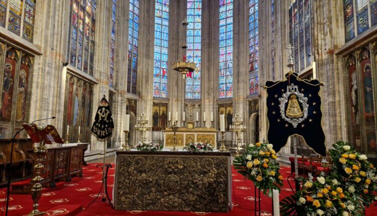 La Hermandad del Rocío de Bruselas celebra su 25 aniversario.
