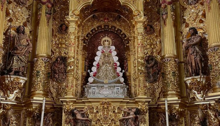 La Virgen ha regresado a su camarín, tras la celebración de la Candelaria, la pasada semana.