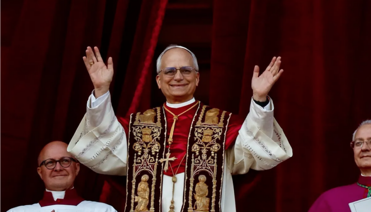 HABEMUS PAPAM  – El cardenal Robert Francis Prevost elegido nuevo Papa con el nombre de Leon XIV
