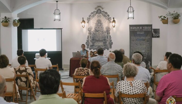 Diálogos de Verano 2026 – Conferencia de la arquitecta municipal Natividad López Quintero sobre La Catedral Efímera