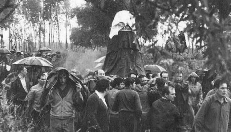 Venida de la Virgen del Rocío 2026 –  Procesión en DIRECTO – Horarios Bus Damas, Bando Municipal, Aparcamientos y Cortes de carretera
